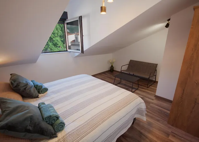 Lägenhet Harmony-two Bedroom Mlini